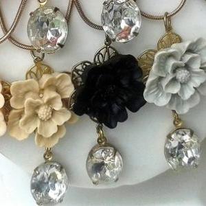 Pretty Vintage Blossom Necklace